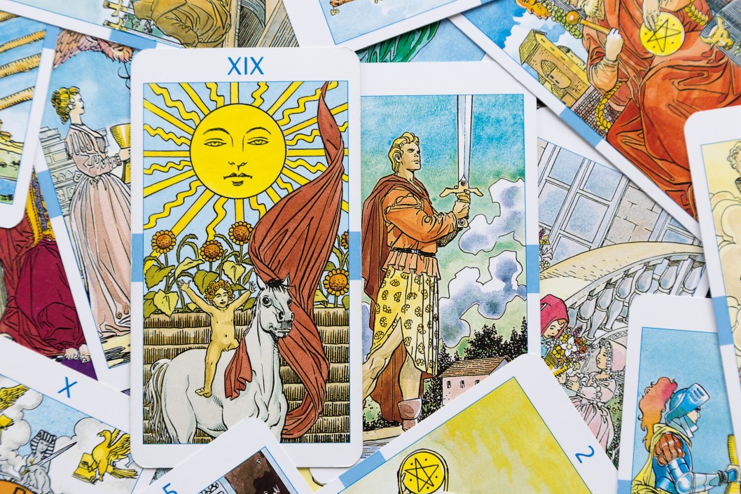 45 Questions to Ask the Tarot